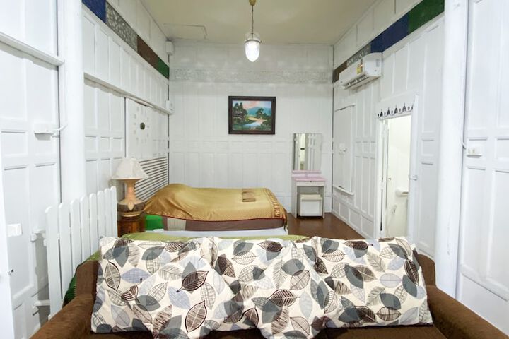 Room 77 of 181