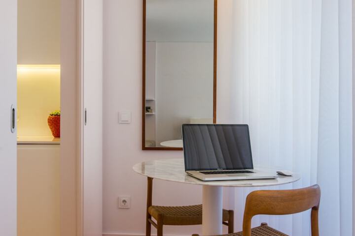 Room 48 of 65