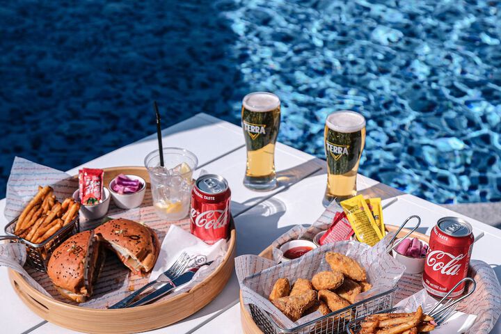 Pool 18 of 38