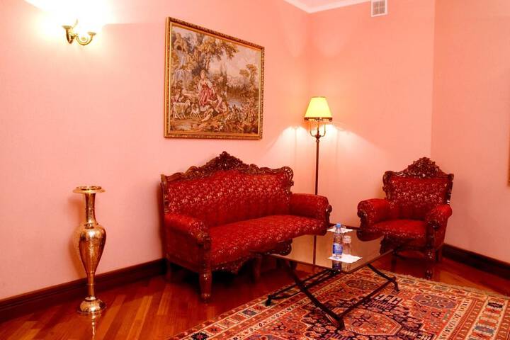 Room 32 of 58