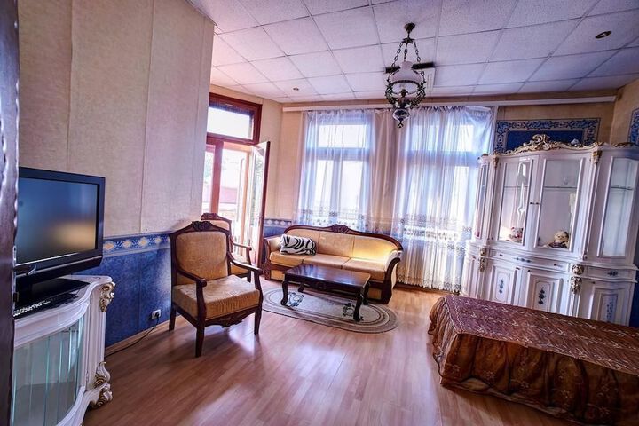Room 4 of 45