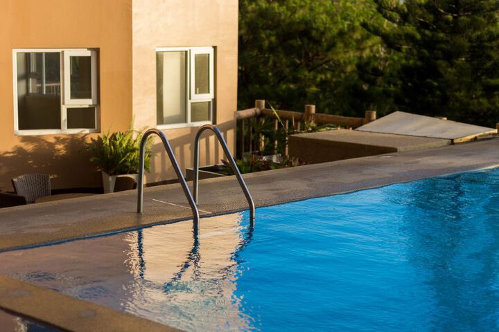 Pool 97 of 169