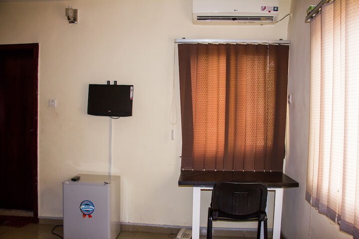 Room 14 of 21