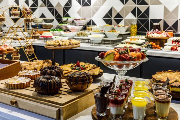 Breakfast/Coffee Service 99 of 107