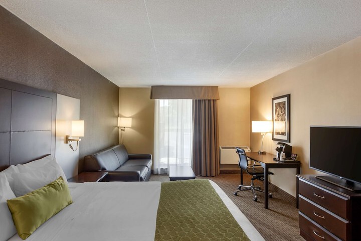 Room 10 of 44