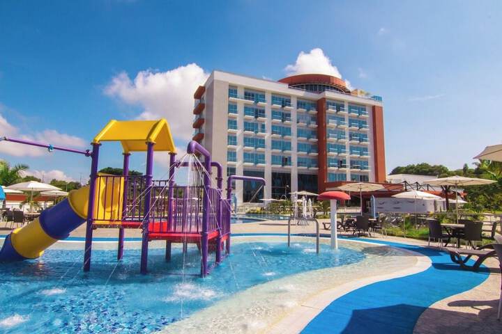 Pools & Facilities