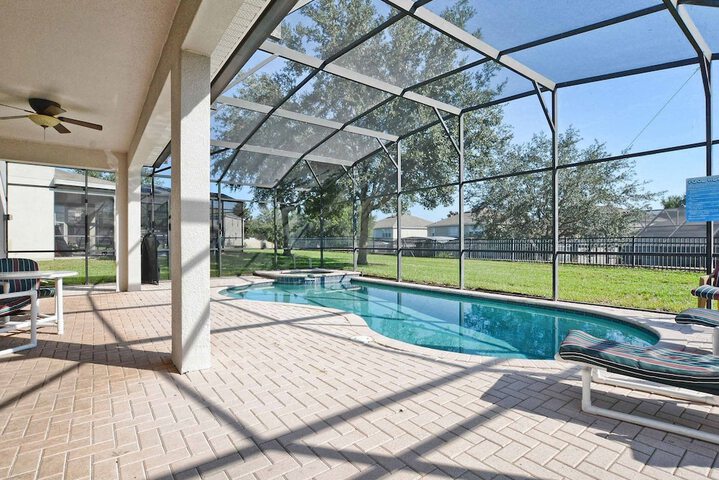 Pool 62 of 117