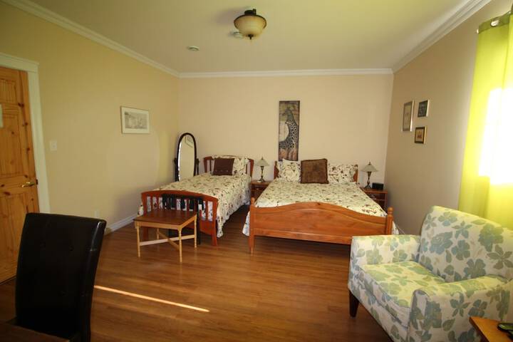Room 11 of 36