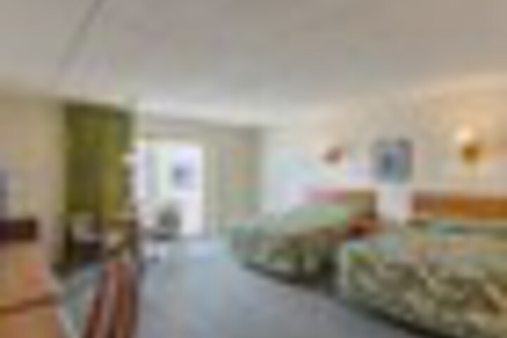 Room 50 of 216