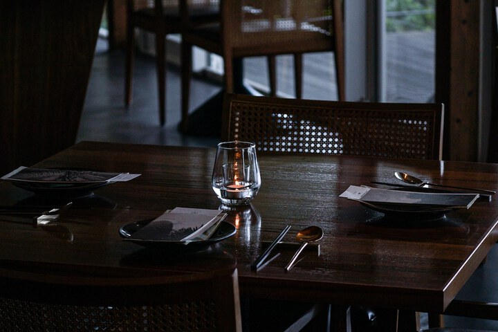 Dining 43 of 72