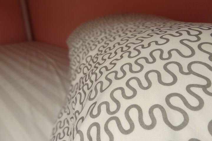 Room 14 of 33