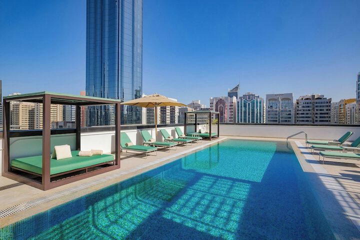 Hotel with Pool