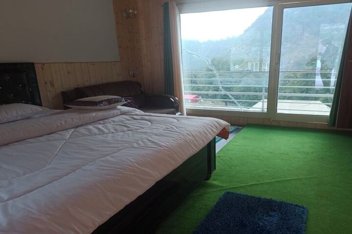 Room 28 of 70