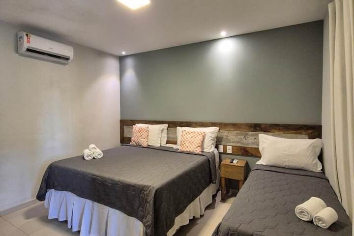 Room 12 of 116