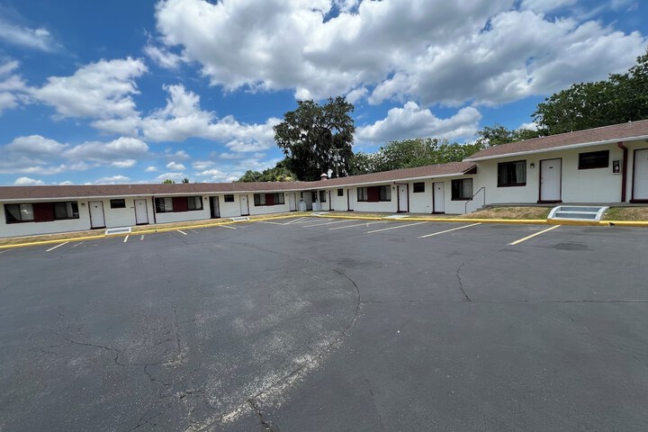 Property Grounds 26 of 29