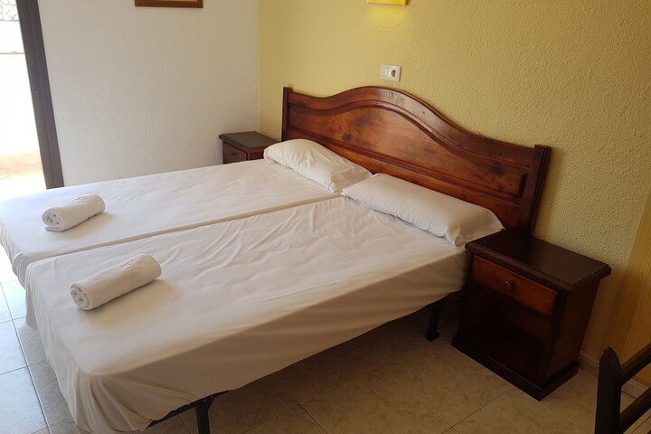 Room 4 of 49