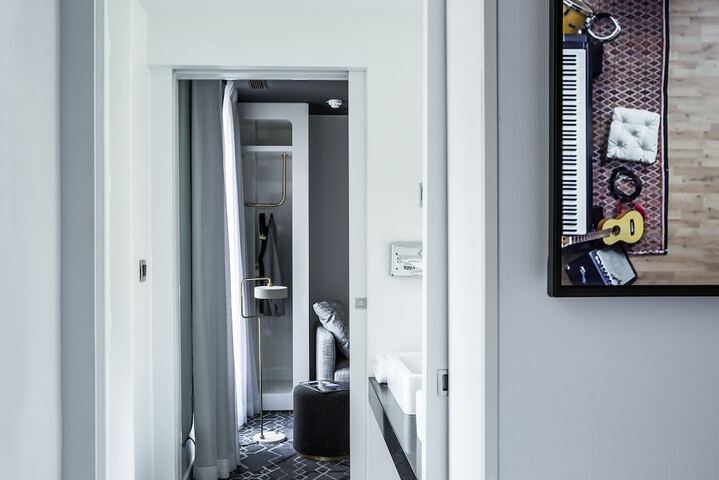 Room 6 of 79