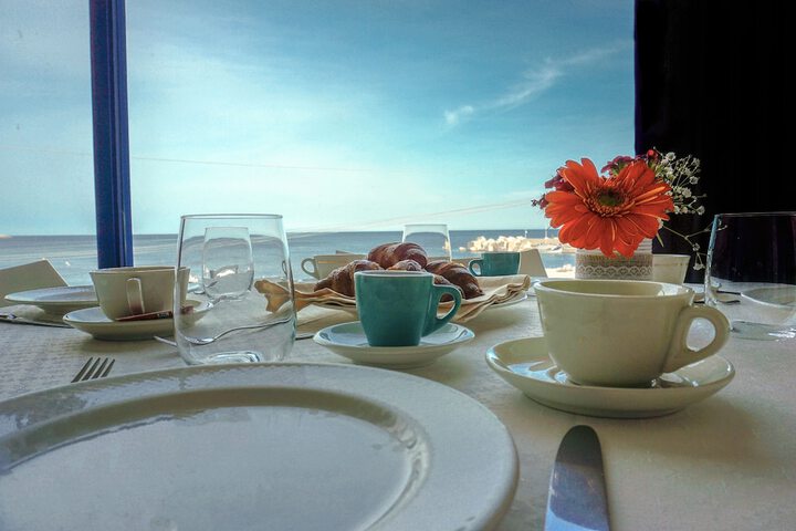 Breakfast/Coffee Service 22 of 36