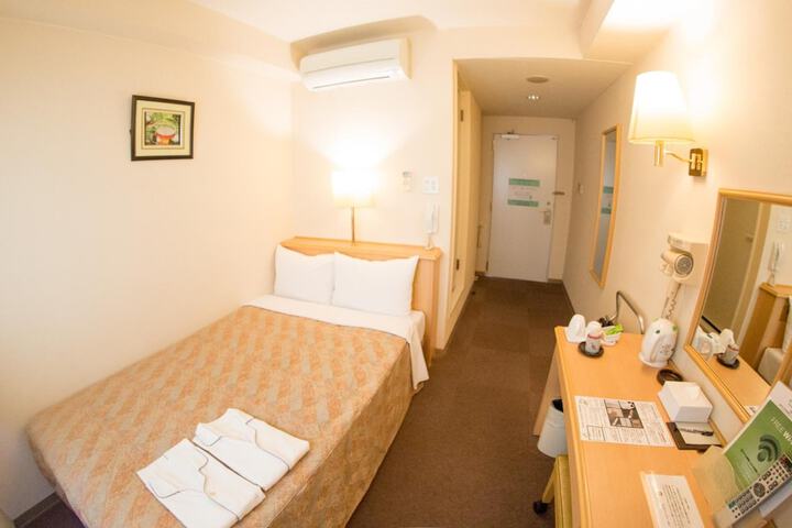 Room 16 of 56