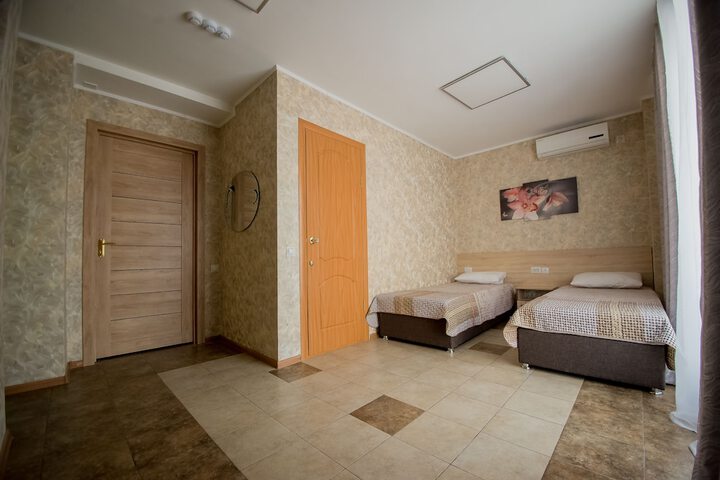 Room 49 of 69