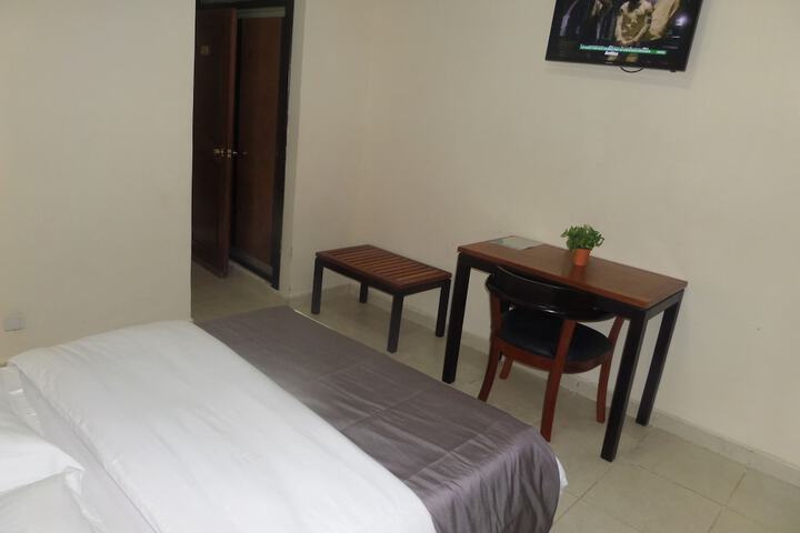 Room 7 of 37
