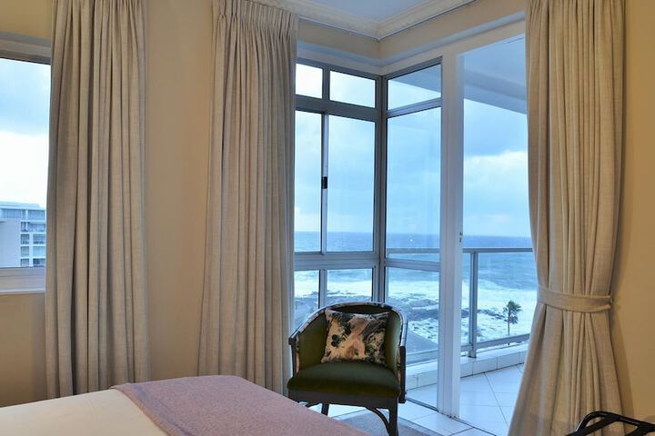 Room 54 of 370