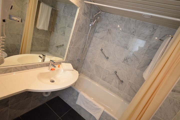 Bath Interior