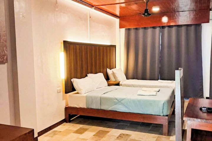 Room 26 of 64