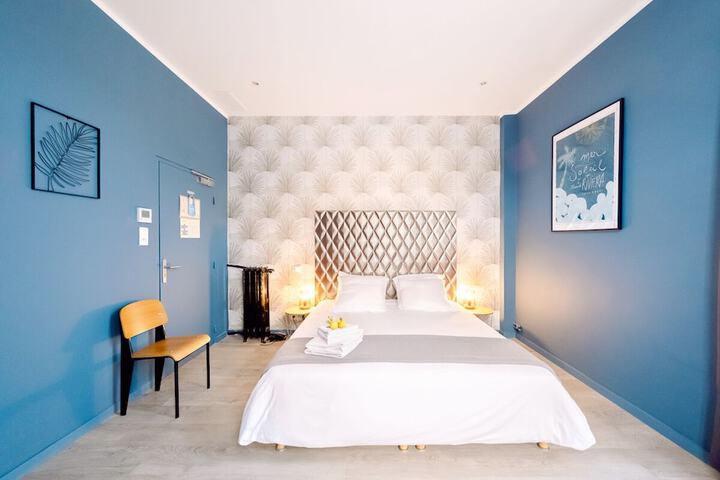 Room 17 of 68