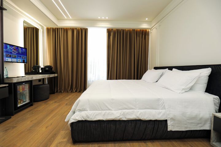 Room 30 of 59