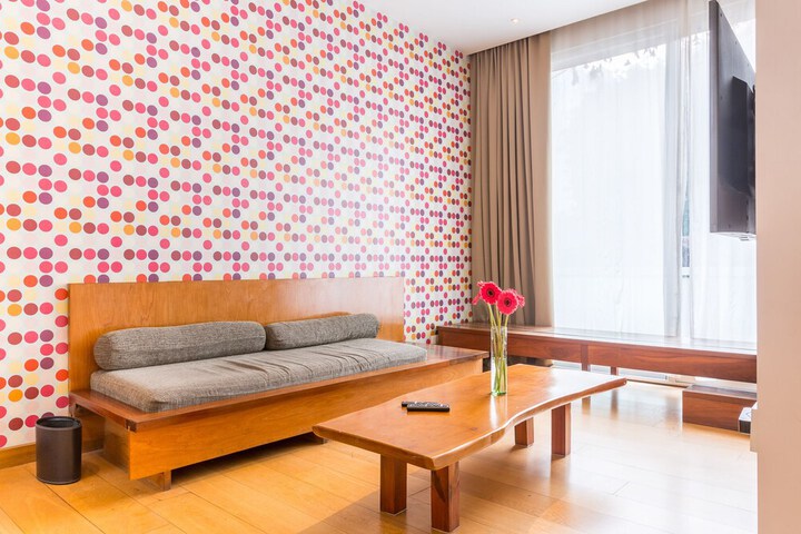 Room 95 of 181
