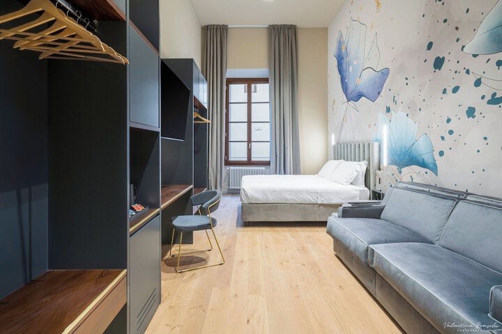 Room 42 of 67