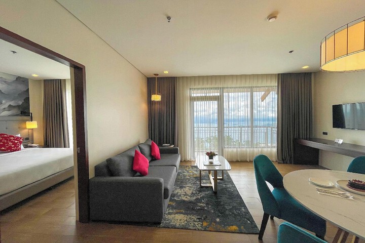 Room 44 of 130