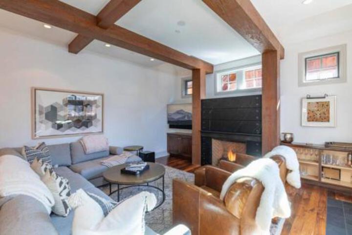 Haven on South Oak Home