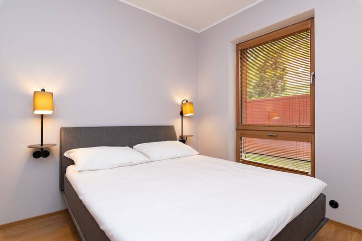 Room 4 of 60