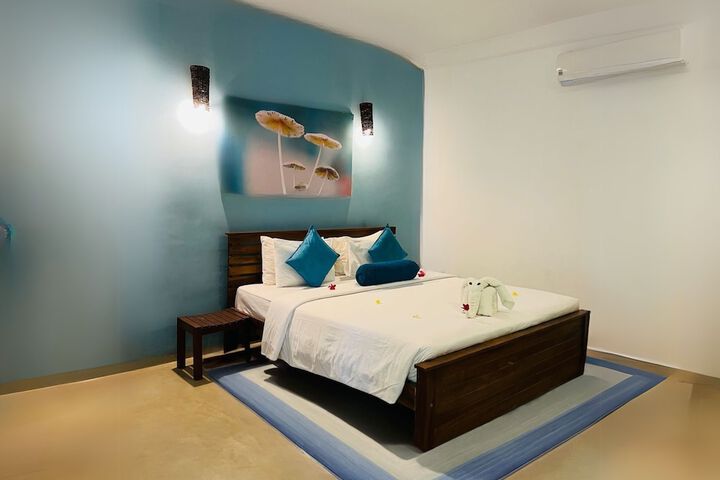 Room 8 of 60