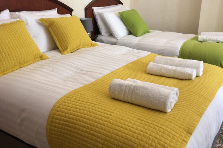 Room 4 of 13