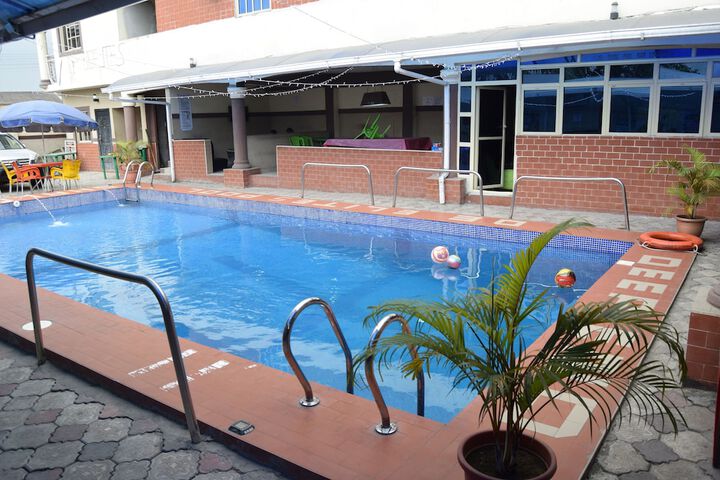 Pool 23 of 39