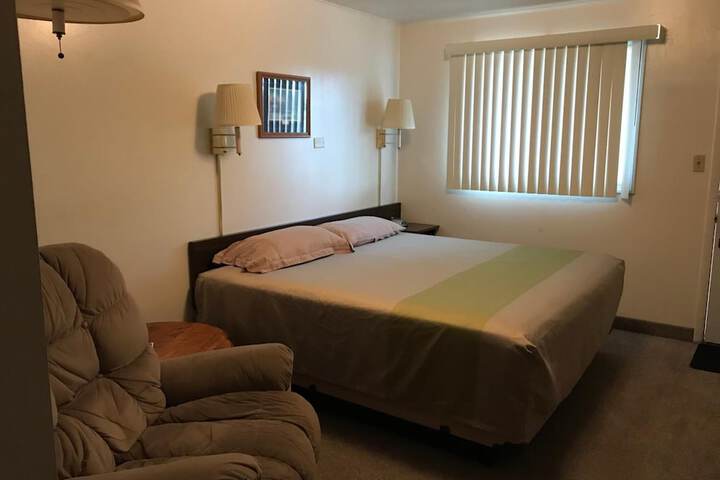 Room 15 of 52