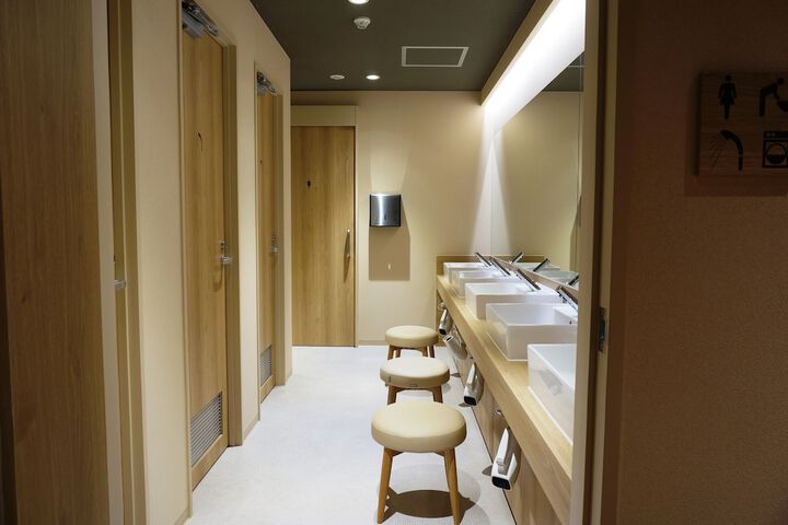 Bath Interior