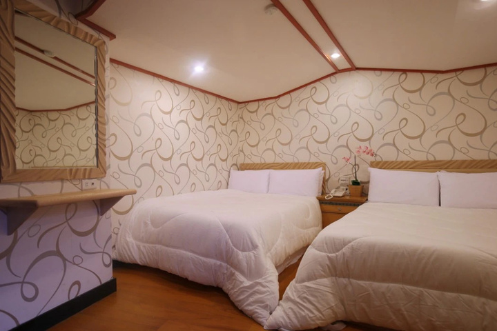 guest_rooms