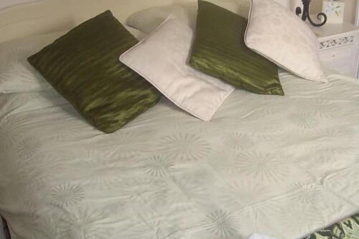 Room 2 of 14