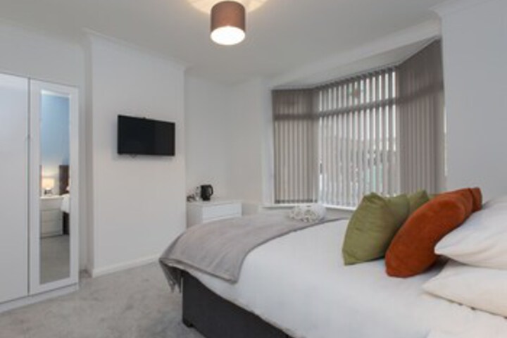 Room 44 of 54