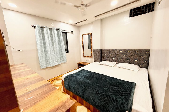 Room 21 of 31