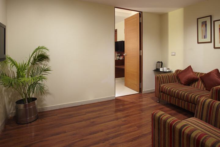 Room 29 of 76