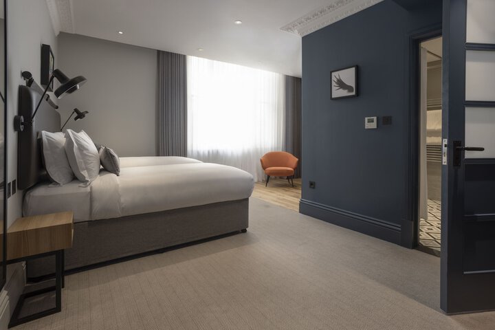 Room 12 of 39