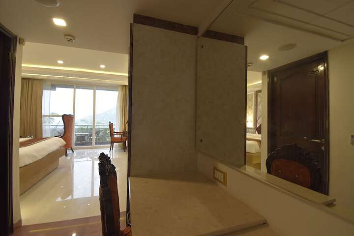 Room 60 of 111