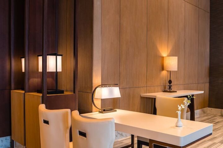 Hotel Interior 8 of 139