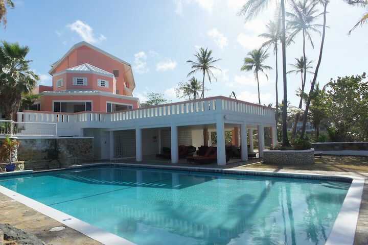 Pools & Facilities