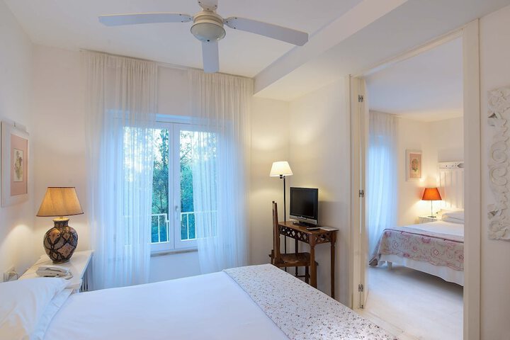 Room 15 of 65